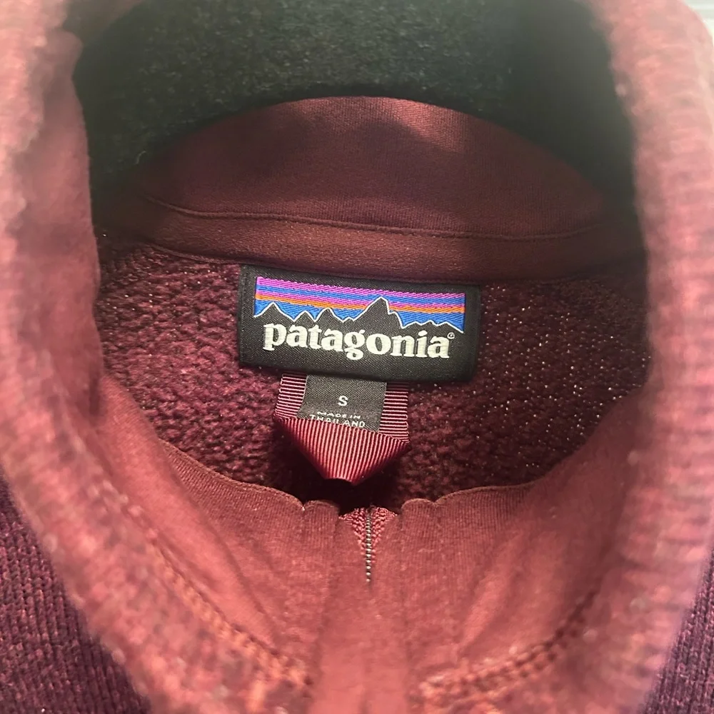 Patagonia 1/4 Zip Better Sweater Pullover Jacket in Dark Ruby. Size S